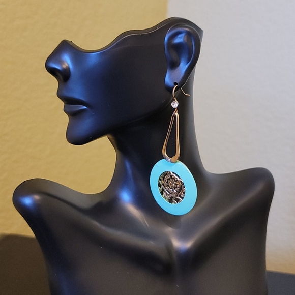 Turquoise and Gold Earrings - Picture 7 of 7
